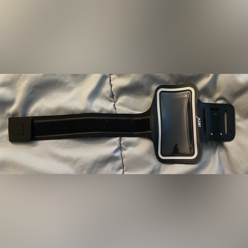 Black Armband Phone Holder